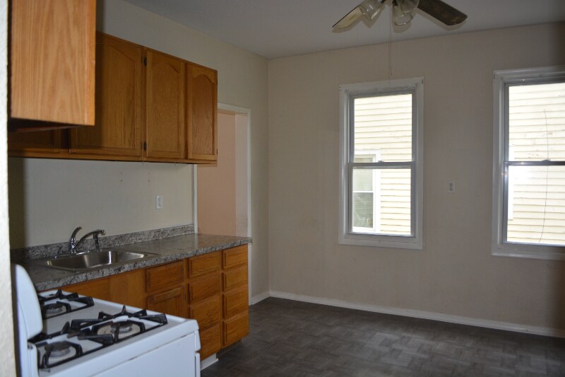 1621 Dudley Ave, Utica, NY 13501 Room for Rent in Utica, NY