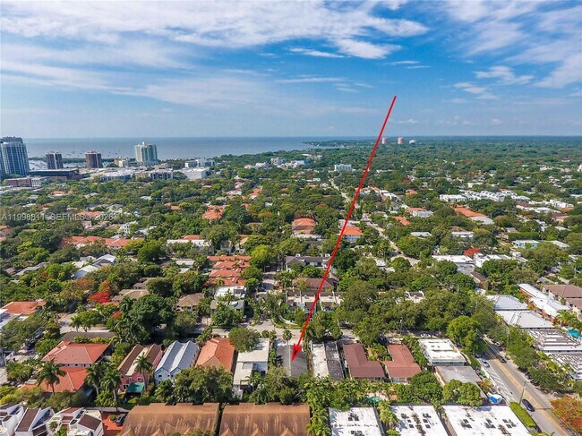 Foto del edificio - 3155 Jackson Ave