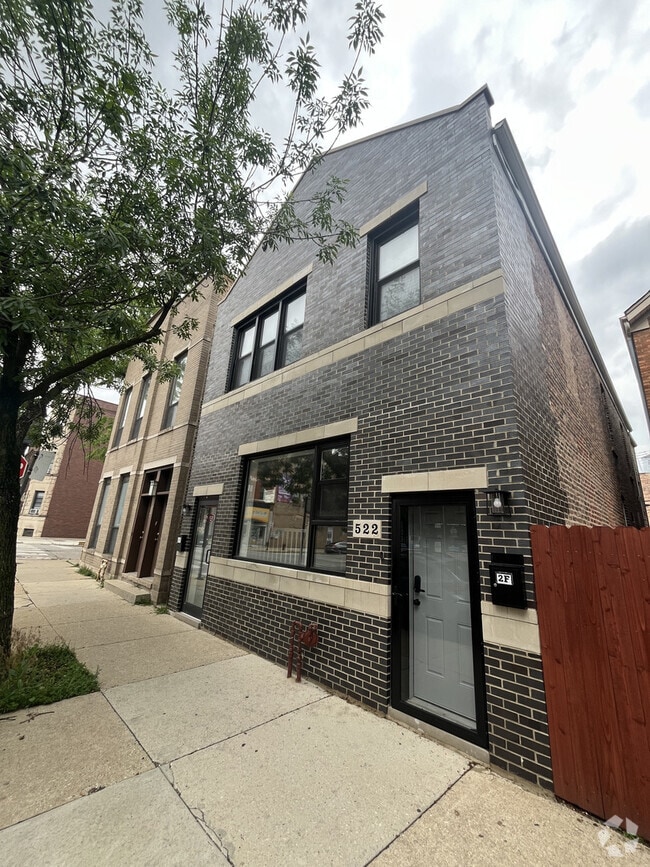 Building Photo - 522 W 31st St