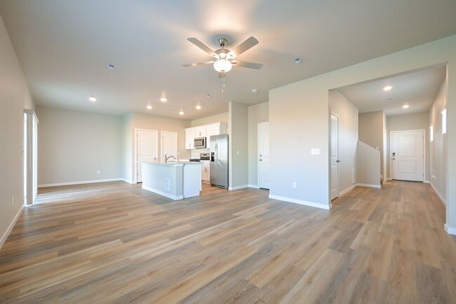 Building Photo - 7302 Rio Grande Ave