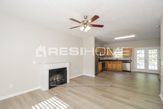 Building Photo - 110 Bedrock Pl