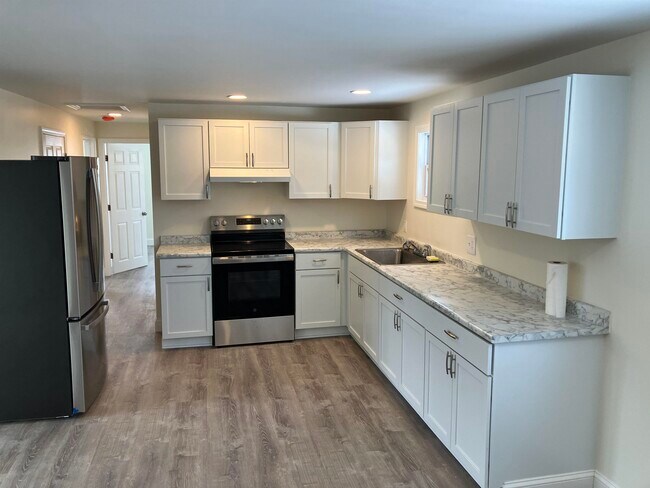 Foto del edificio - 6 Willowbrook Dr