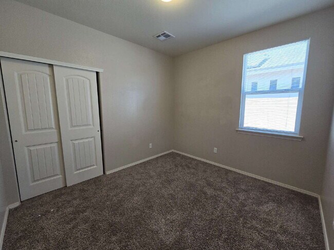 Foto del edificio - 10624 Hidden Chapel Pl