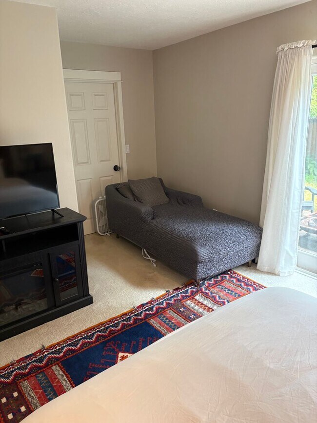 Foto del edificio - 64633 E Sandy River Ln