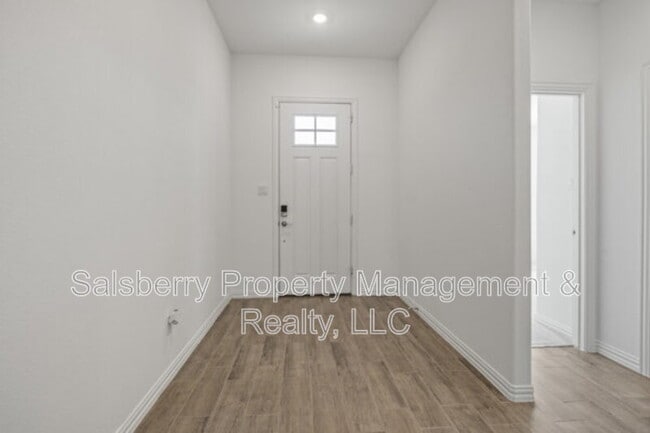 Foto del edificio - 224 Cherryvale Ln