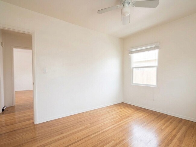 Foto del edificio - Charming Light-Filled 2BR in North of Adams Ave in University Heights – Available May 10th