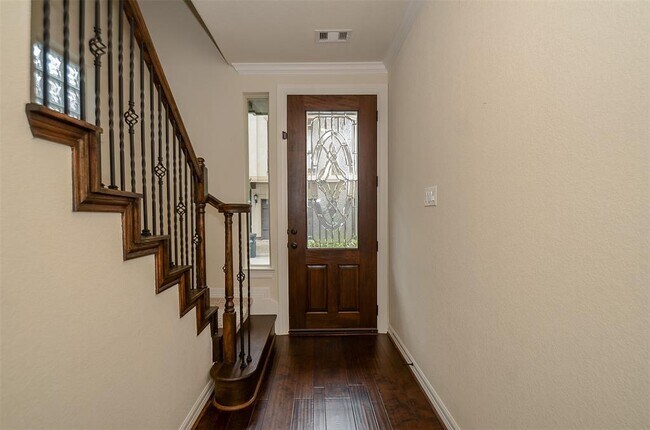 Building Photo - 10210 Spring Shadows Park Cir