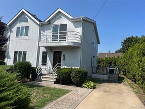 Building Photo - 27 Kaywood Rd