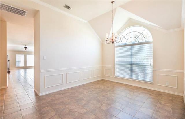 Foto del edificio - 8617 Laughing Waters Tr