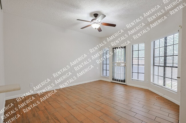 Foto del edificio - 8888 N 47th Ave