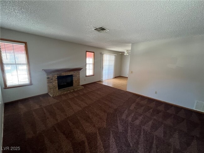 Building Photo - 6669 W Tropicana Ave