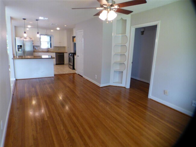 Foto del edificio - 3314 Rochdale St