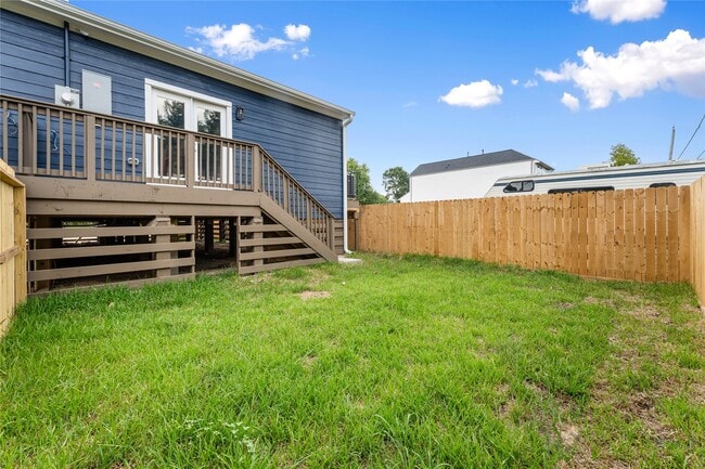 Building Photo - 5125 Jezebel St