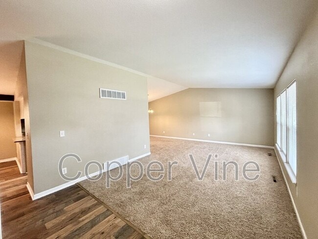 Building Photo - 9319 W 92nd Ave