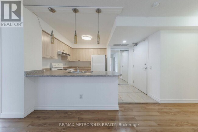 Building Photo - 153 Beecroft Rd