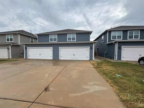 Building Photo - 315 Marsh Ln