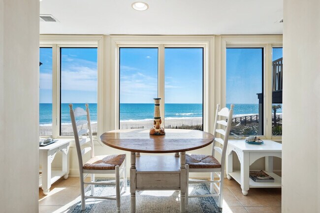 Foto del edificio - 409 Debordieu Blvd