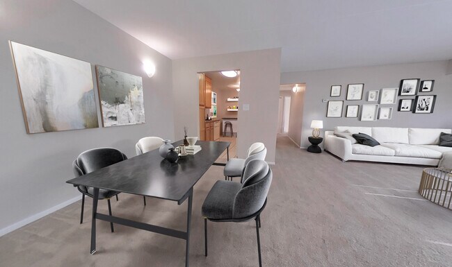 Foto del edificio - Liberty Hill Apartments