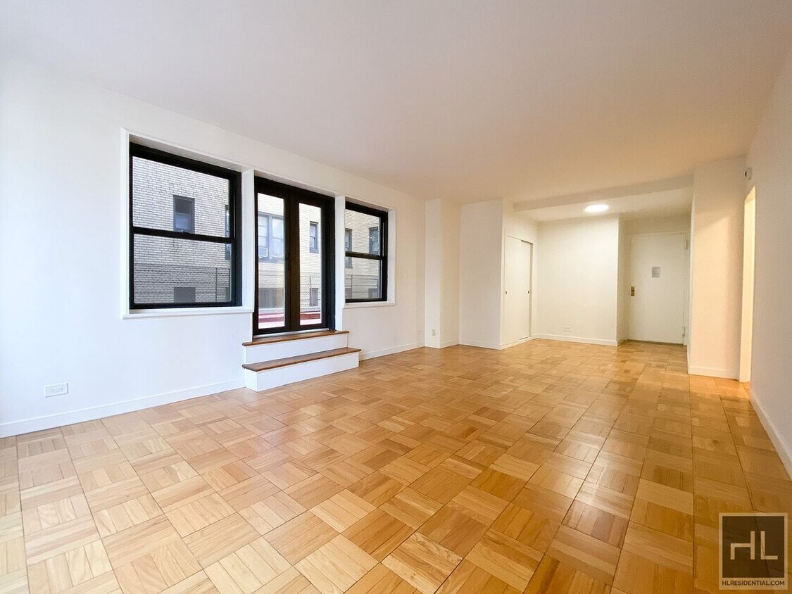 Building Photo - EAST 55 STREET