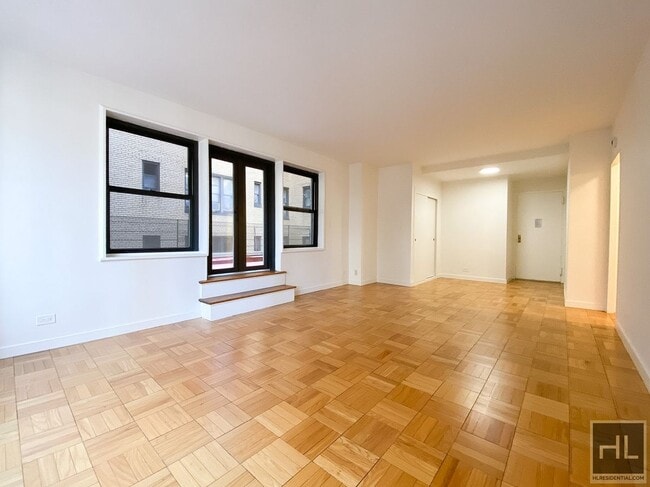Building Photo - EAST 55 STREET