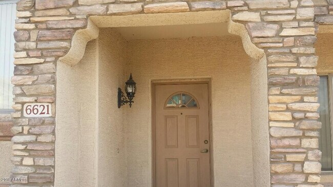 Foto del edificio - 6621 W Shaw Butte Dr