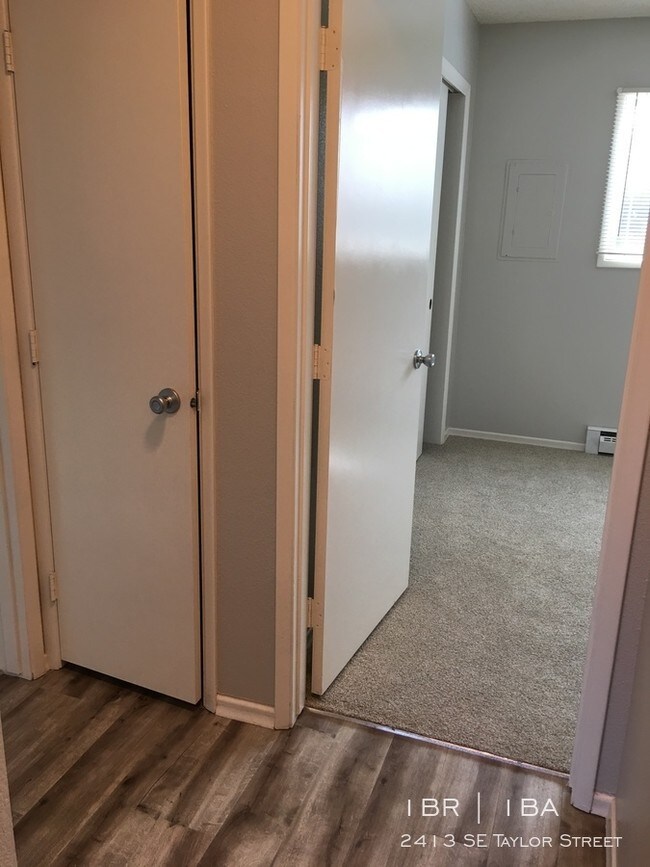Foto del edificio - 2413 SE Taylor St