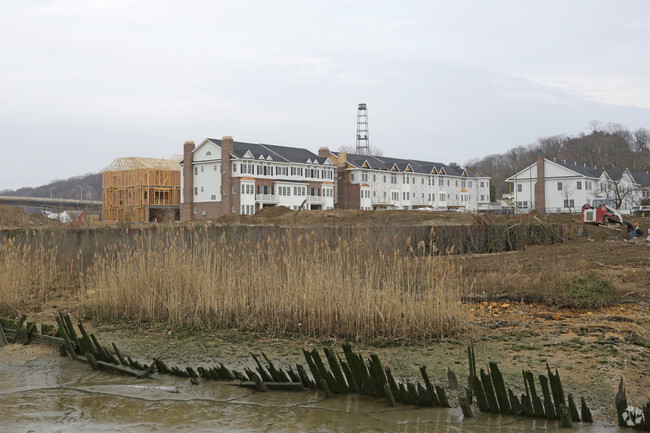 Foto del edificio - Roslyn Landing