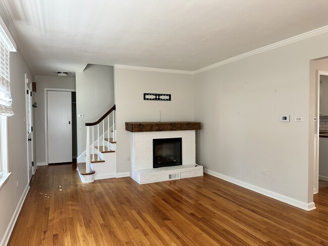 Building Photo - 3712 Pinecrest Rd