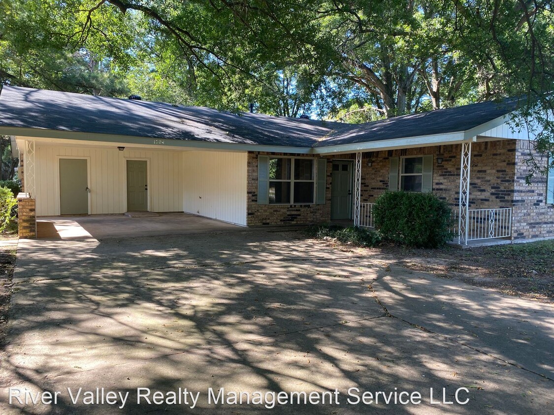 Primary Photo - 3 br, 2 bath House - 1704 S Glenwood