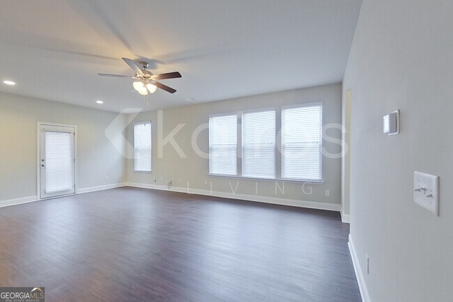 Foto del edificio - 155 Orchard Ln