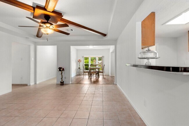 Foto del edificio - 318 County Rd 296D
