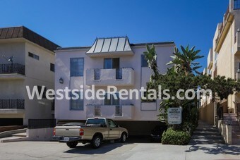 Foto del edificio - 11727 Mayfield Ave