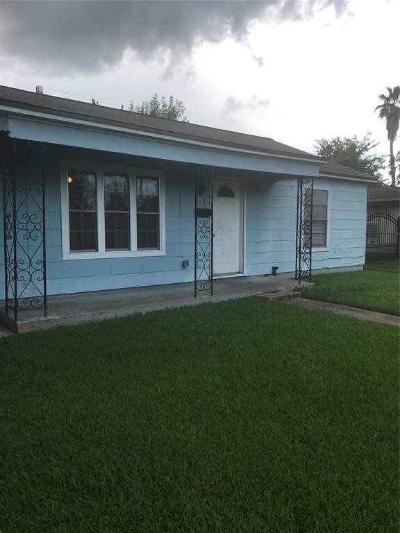 Primary Photo - 7631 El Rancho St