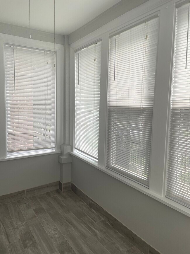 Foto del edificio - 4716 N Whipple St