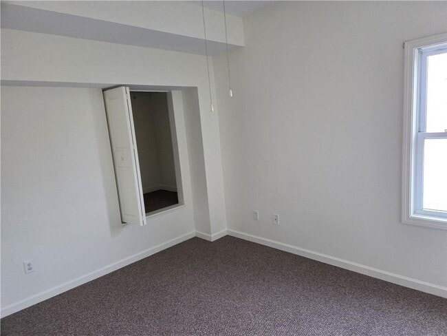 Foto del edificio - 567 S County Trail