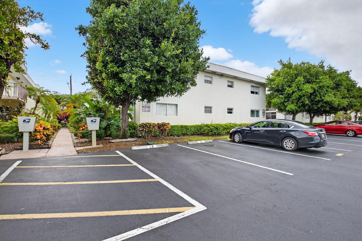 Primary Photo - 14905 Wedgefield Dr