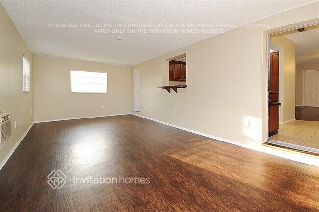 Foto del edificio - 312 48th St W