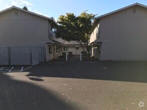 Building Photo - 130-134 NE Conifer Blvd