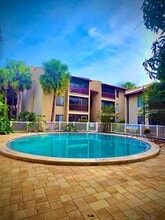 Building Photo - 8605 Huron Ct