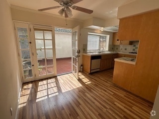 bright welcoming kitchen - 10225 Lurline Ave