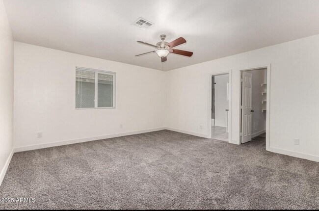 Foto del edificio - 2828 E Chipman Rd