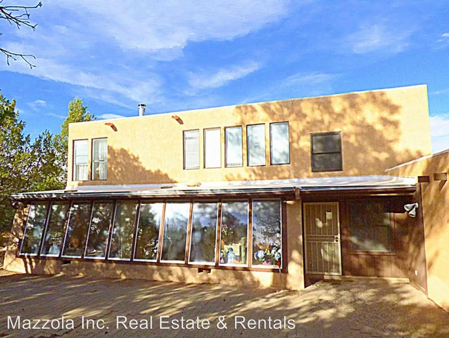 Building Photo - 583 Juan Tomas Rd