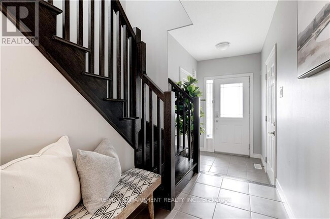 Photo du bâtiment - 172 Westbank Trail