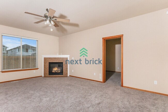 Building Photo - Stunning Bothell 5-Bedroom with flexible bonus room