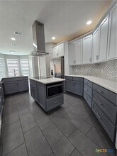 Building Photo - 2850 Bent Tree Dr