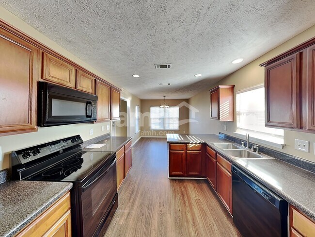 Foto del edificio - 4005 Strata Dr