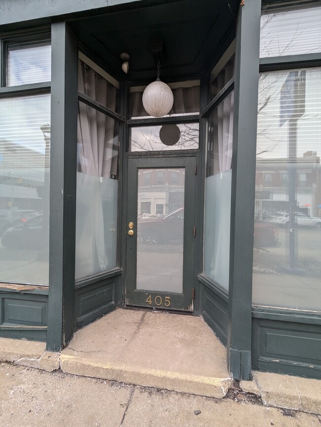 Building Photo - 405 State St