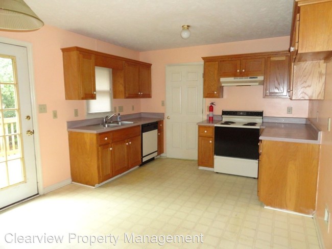 Building Photo - 3 br, 2 bath House - 5513 Brown St.