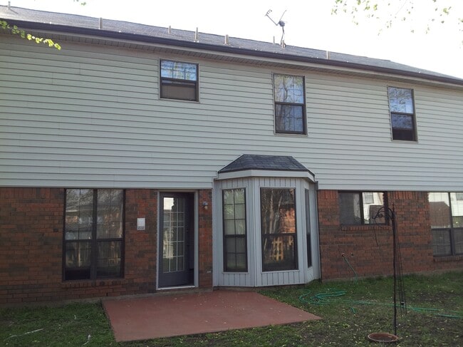 Back - 2361 Shirecreek Cir