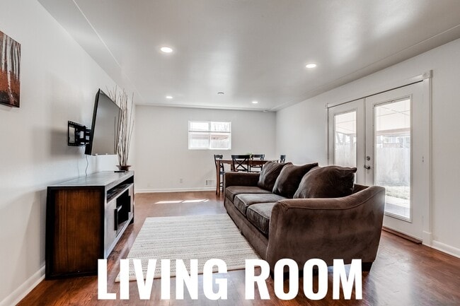 Foto del edificio - 7101 Wolff St